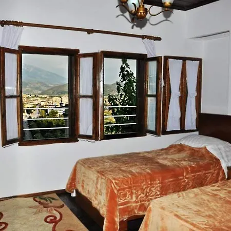 Ferienwohnung Hava Baci Berat Exterior foto